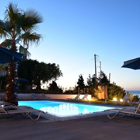 Pine Resort Πολύχρονο Εξωτερικό φωτογραφία
